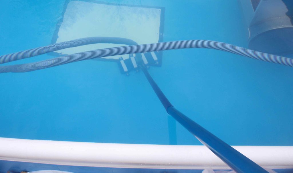 how to vacuum a pool how to vacuum a pool using skimmer how to vacuum a pool with a cartridge filter
