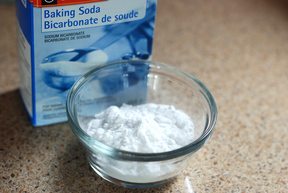 clean pool with baking soda pool care hack