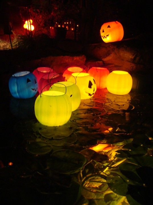 floating jack o lantern pool party ideas halloween pool party decorations