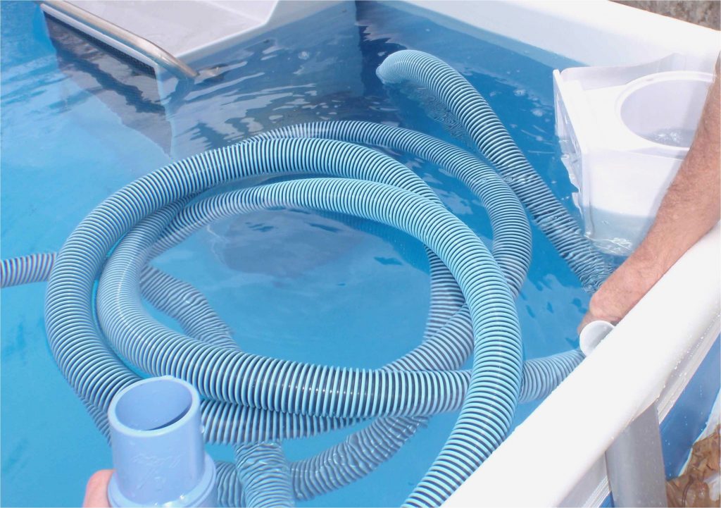clean swimming pool without vacuum