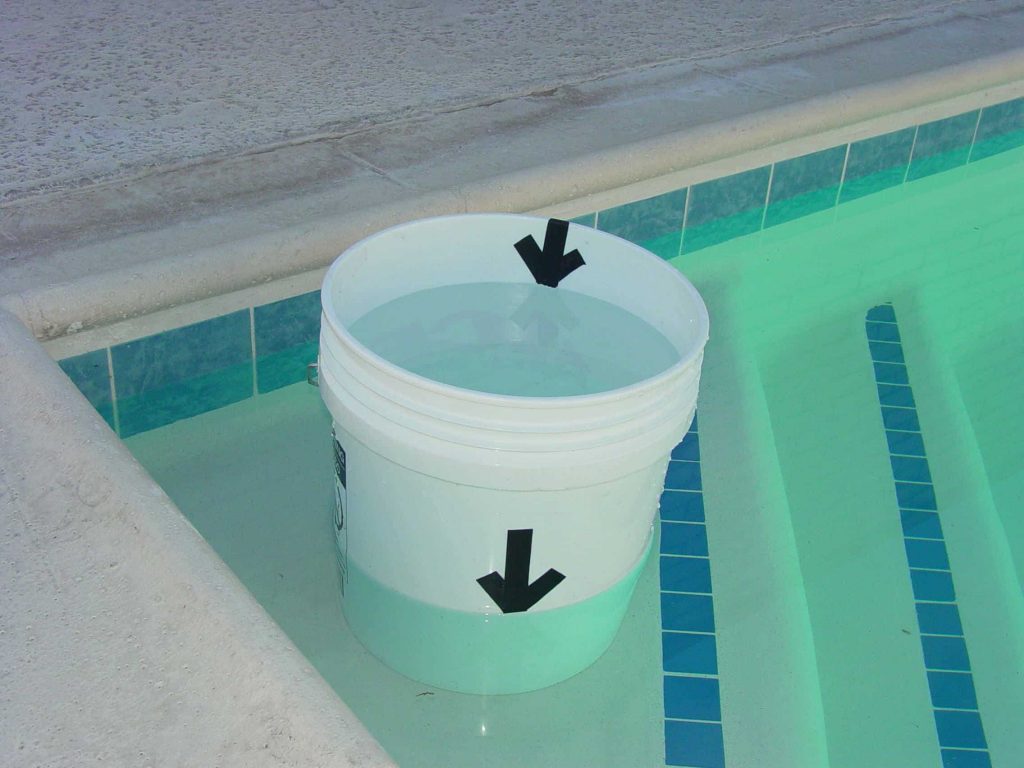 pool water bucket test for leaks and evaporation