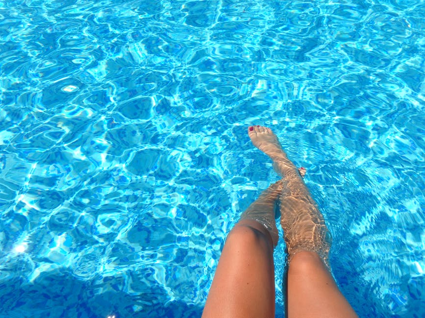 how to keep pool water clear and pool clean