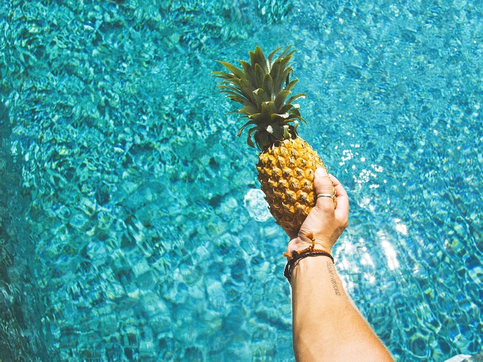 tropical island pool party summer pool party ideas