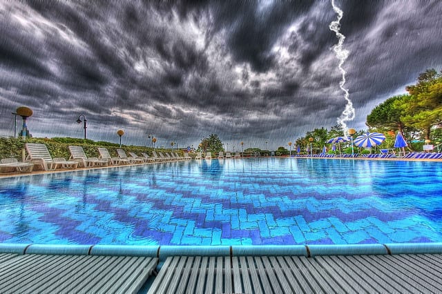 hurricane tips for swimming pools prepare pool heater for hurricane prepare pool for storm