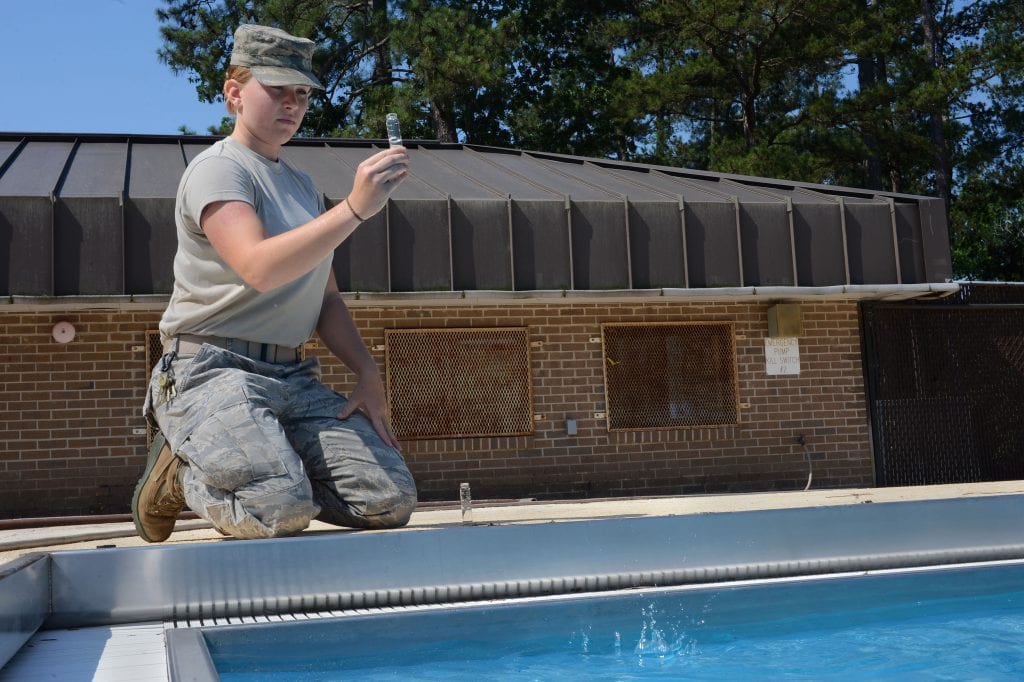 how many pool chemicals to add to pool water balancing chemicals